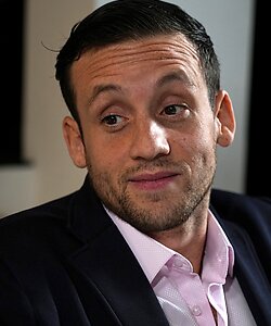 Красивое порно с гламурной мачехой Shalina Devine - секс фото