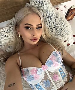 Подборка порно фото с эскортницей Леной